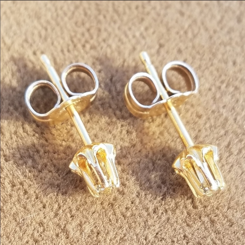 14k Solid Yellow Gold Diamond Buttercup Earrings